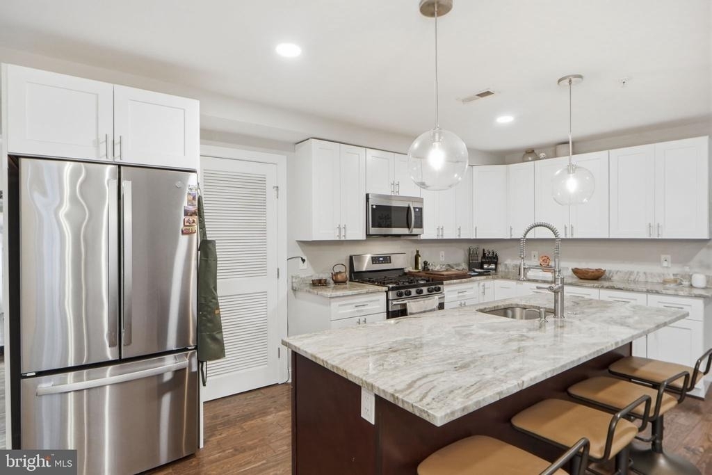 1258 Holbrook Terrace Ne - Photo 8