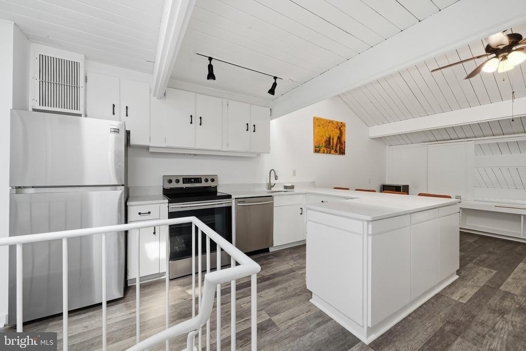 4820 Macarthur Boulevard Nw - Photo 24