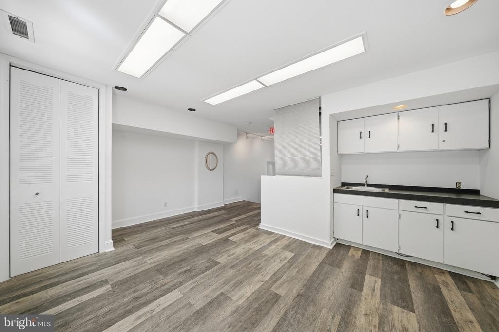 4820 Macarthur Boulevard Nw - Photo 6