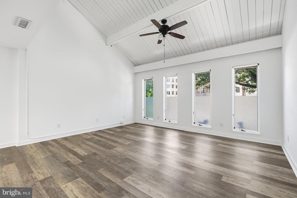 4820 Macarthur Boulevard Nw - Photo 16