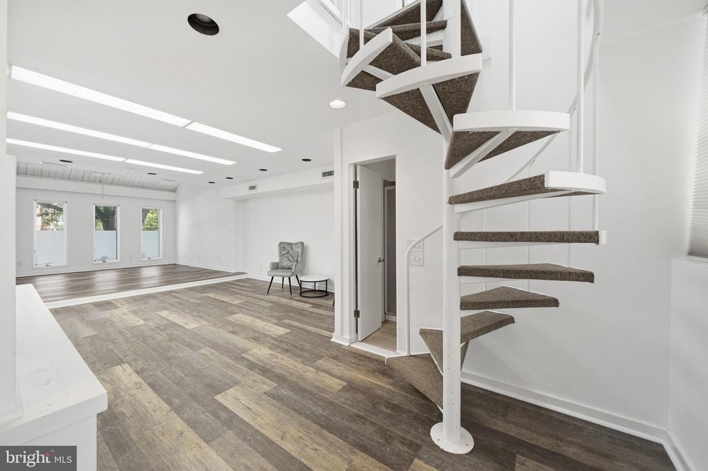 4820 Macarthur Boulevard Nw - Photo 10