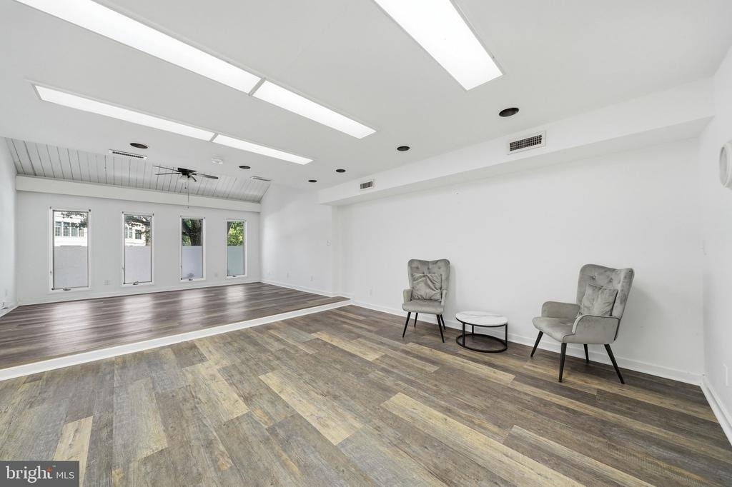 4820 Macarthur Boulevard Nw - Photo 11