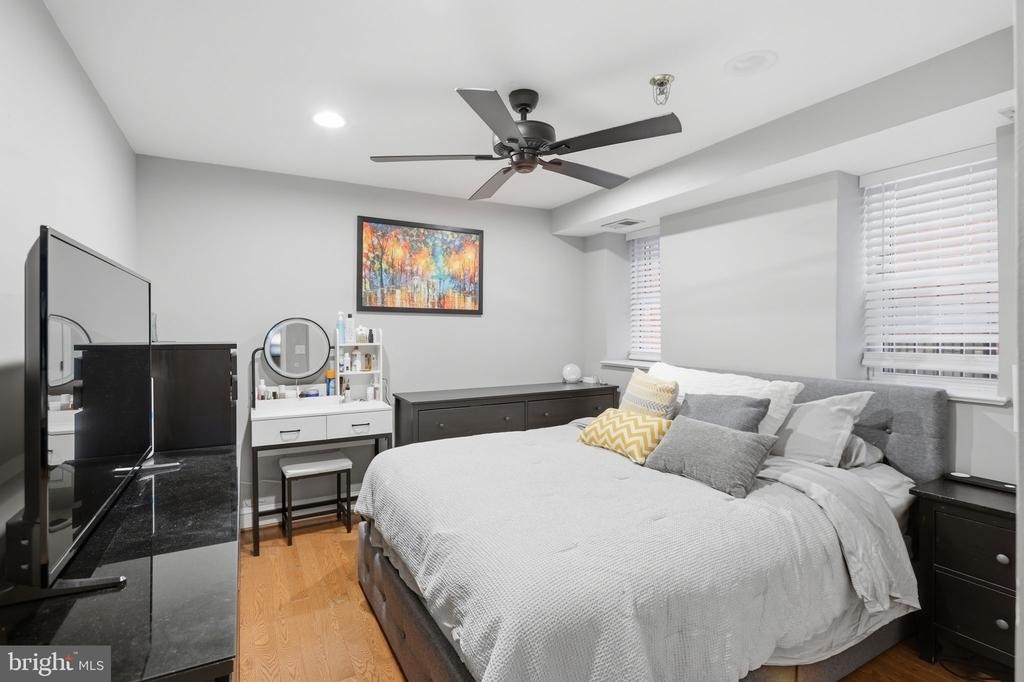 1527 16th Street Nw - Photo 15