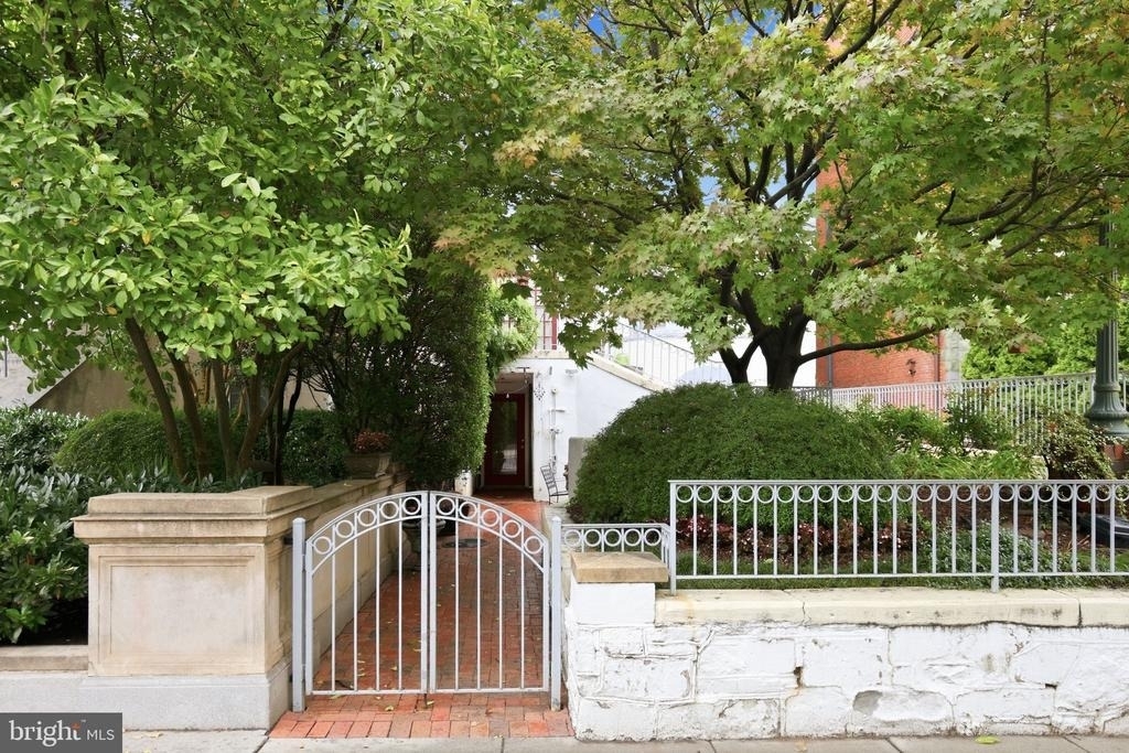 1527 16th Street Nw - Photo 24
