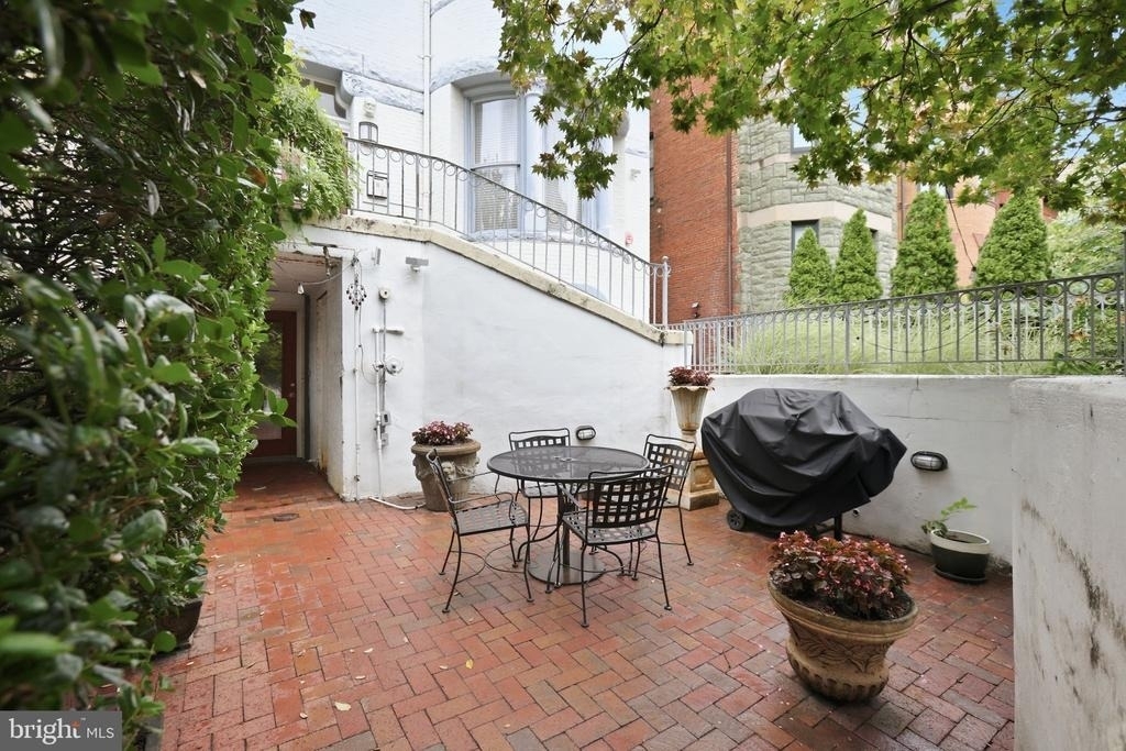 1527 16th Street Nw - Photo 22