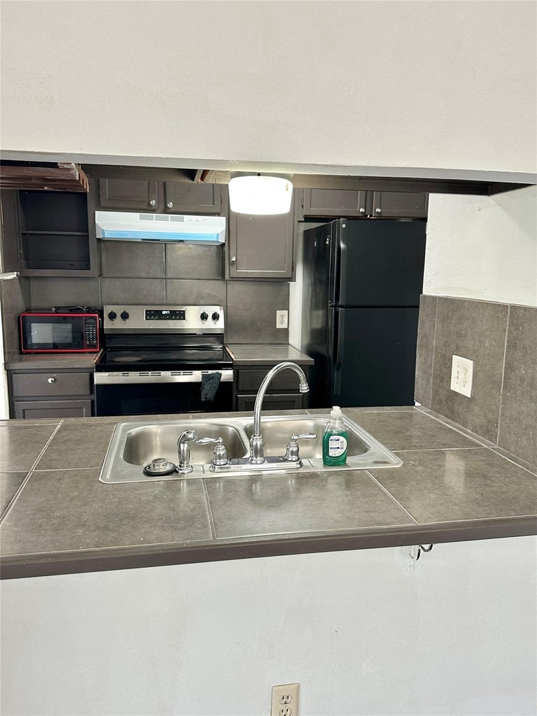 9103 Japonica Ct - Photo 8
