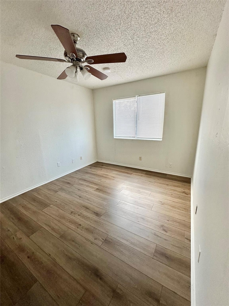 9103 Japonica Ct - Photo 22