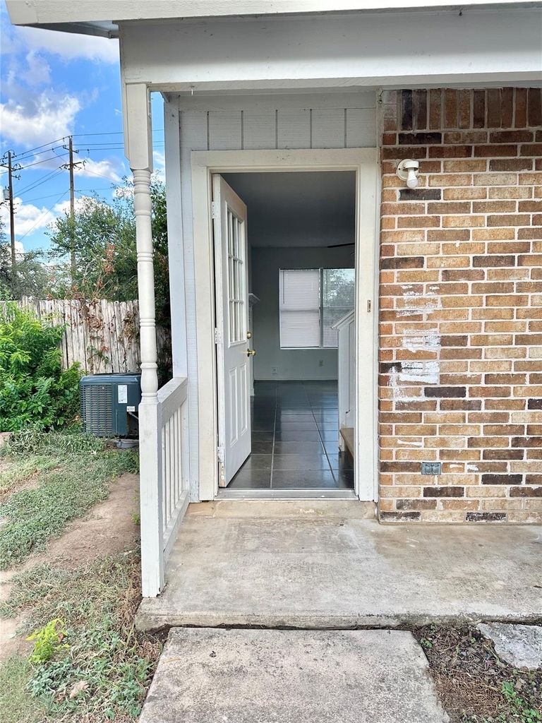9103 Japonica Ct - Photo 1