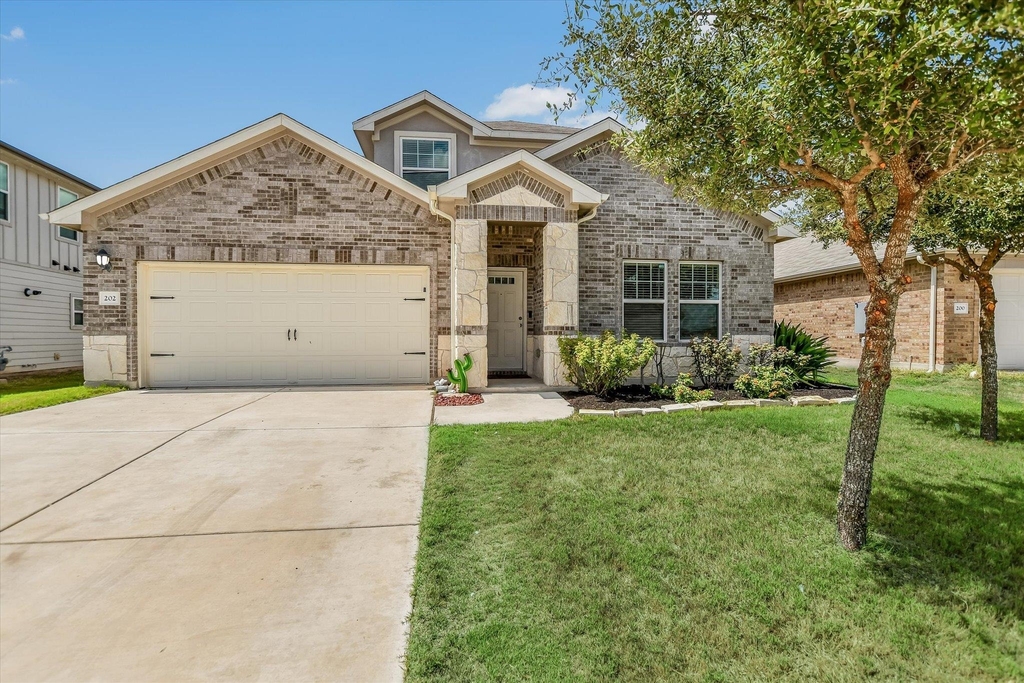 202 Grasslands Trl - Photo 0