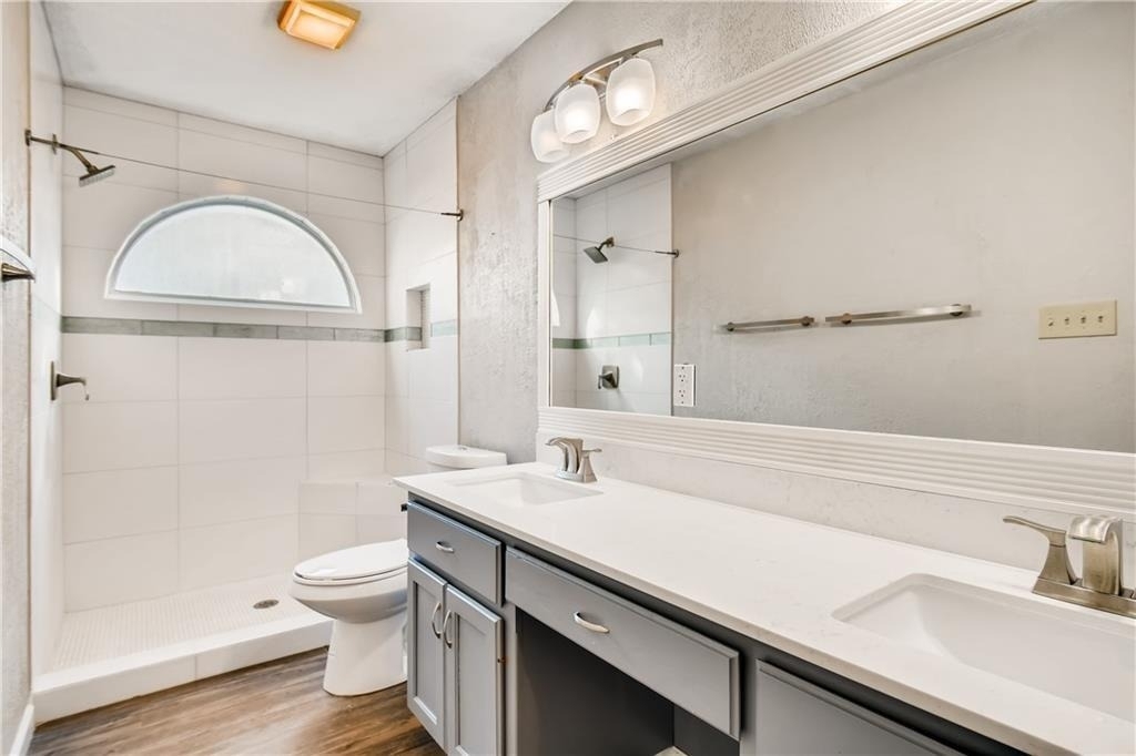 2406 Stirrup Dr - Photo 13