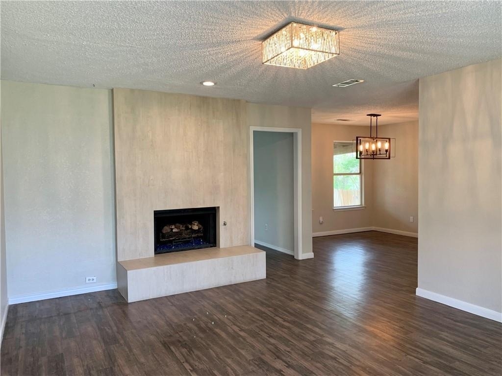 2406 Stirrup Dr - Photo 7