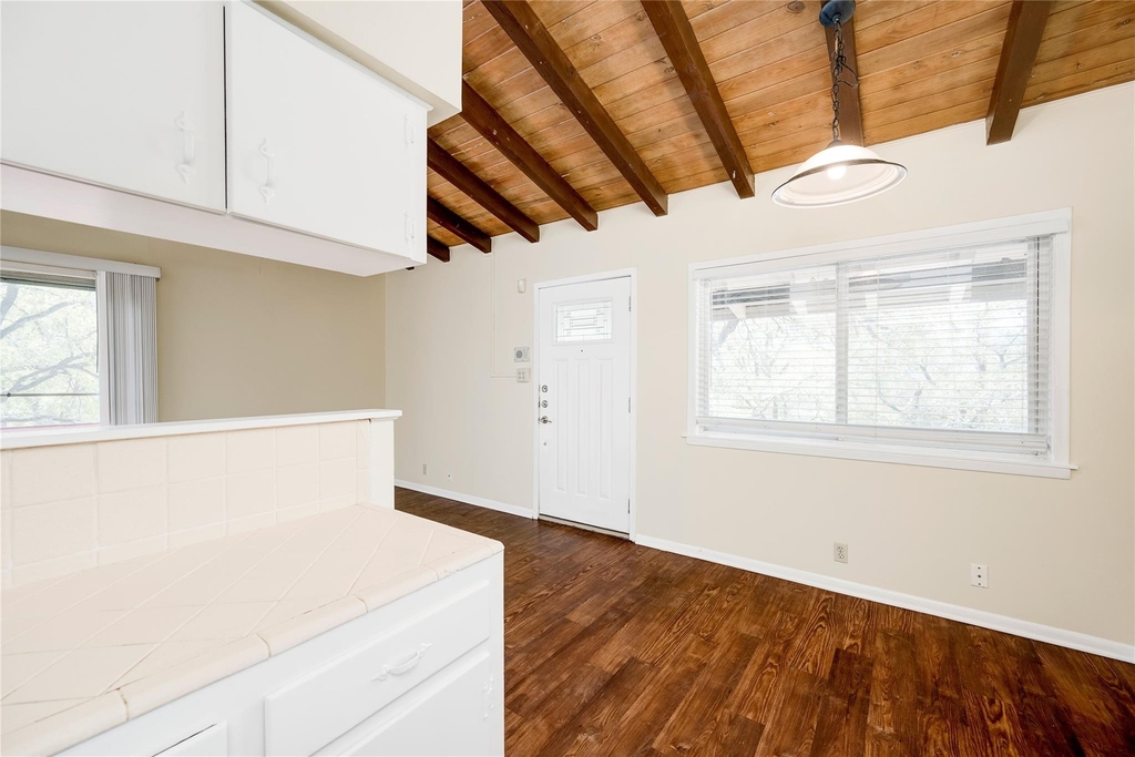 1511 Shoal Creek Blvd - Photo 8