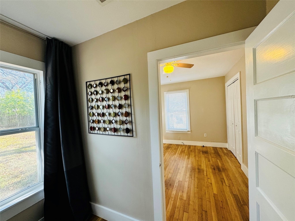 206 S Elm St - Photo 11