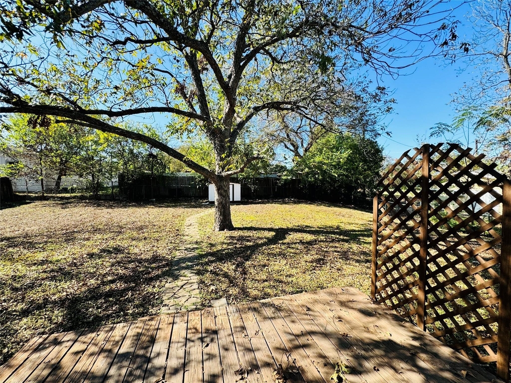 206 S Elm St - Photo 15