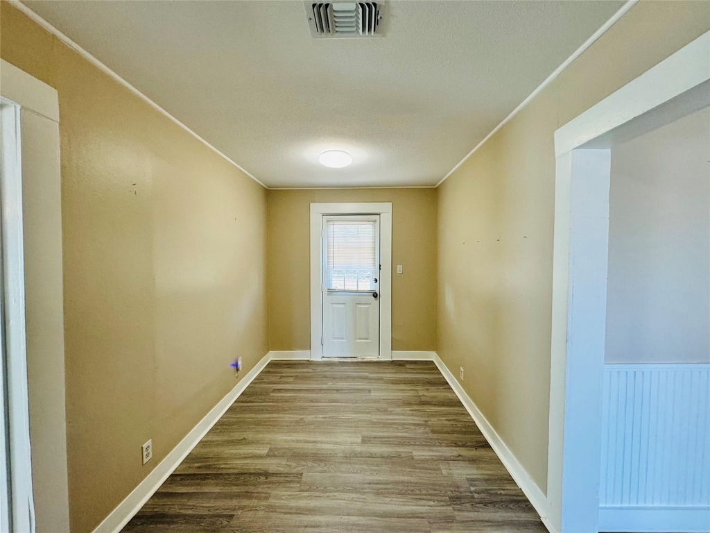 206 S Elm St - Photo 6