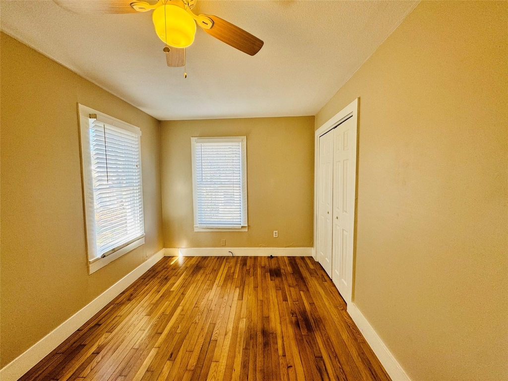 206 S Elm St - Photo 10
