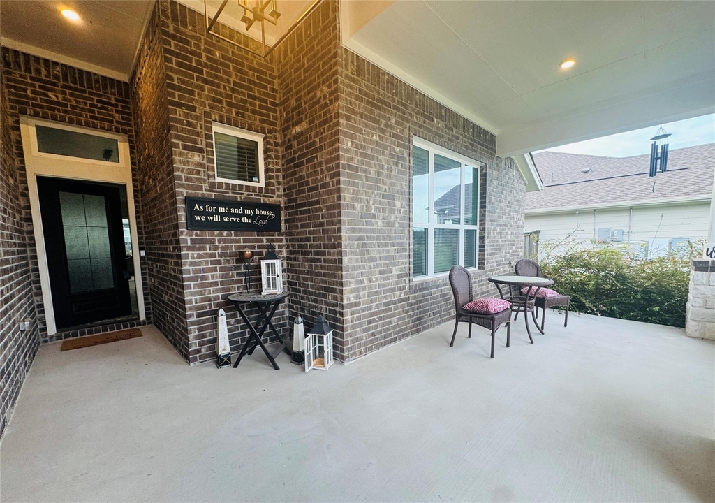 142 Willamette Way - Photo 1