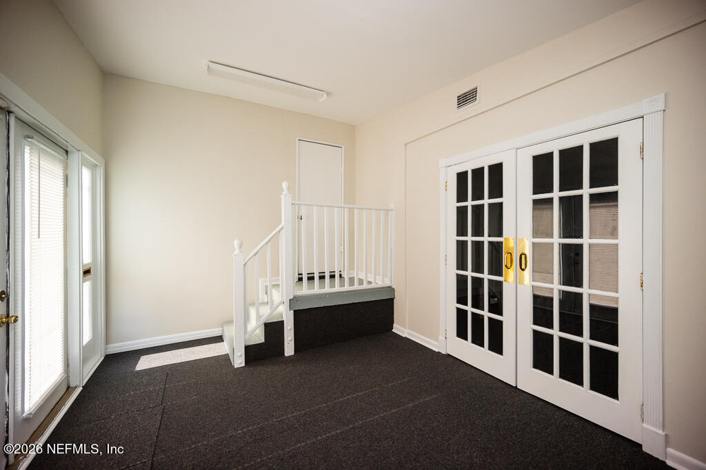 1794 Rogero Road - Photo 4