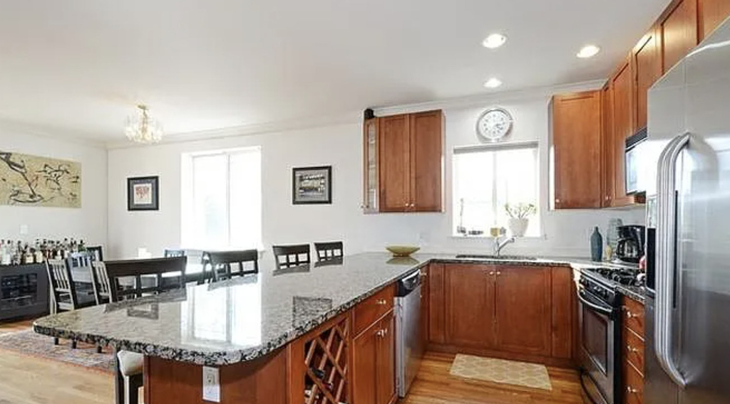 1514 W Thomas Street - Photo 2