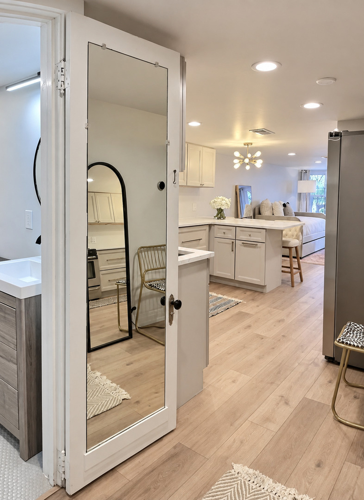 3745 N Seminary Avenue - Photo 12