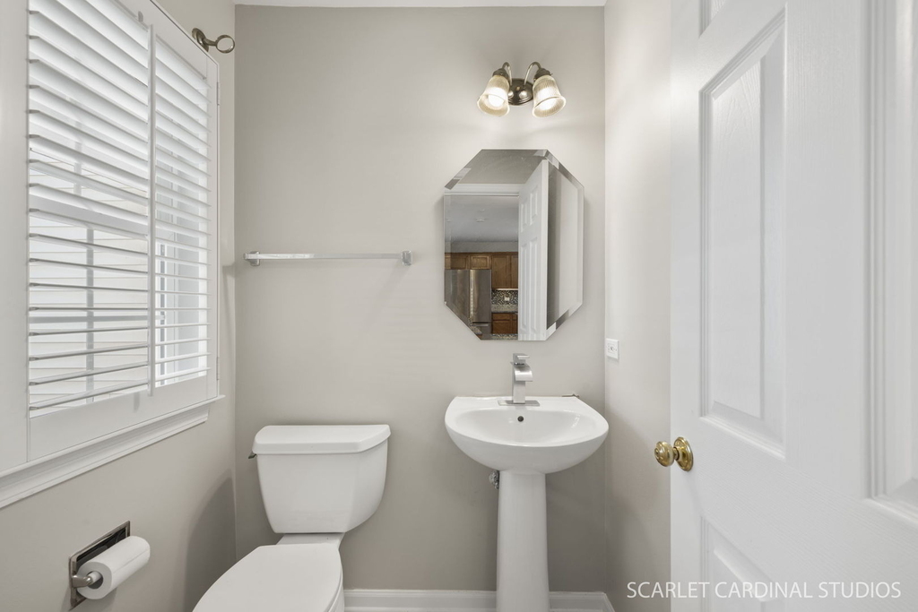 42 Egg Harbour Court - Photo 8