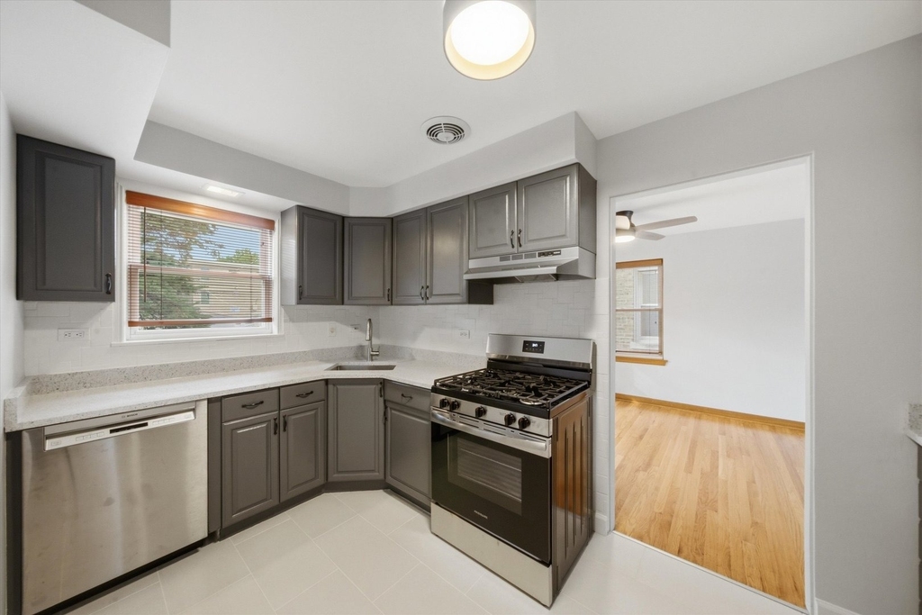 1838 Maple Avenue - Photo 8
