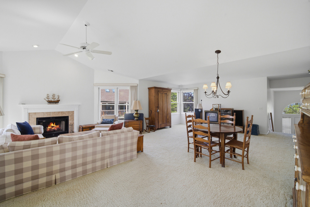 326 Satinwood Court N - Photo 2