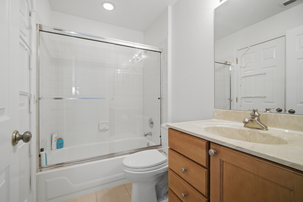 326 Satinwood Court N - Photo 8
