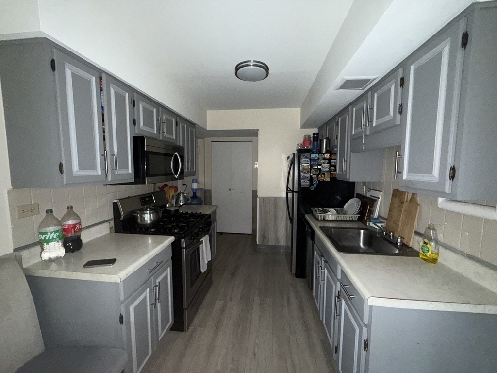 1204 Roth Court - Photo 2