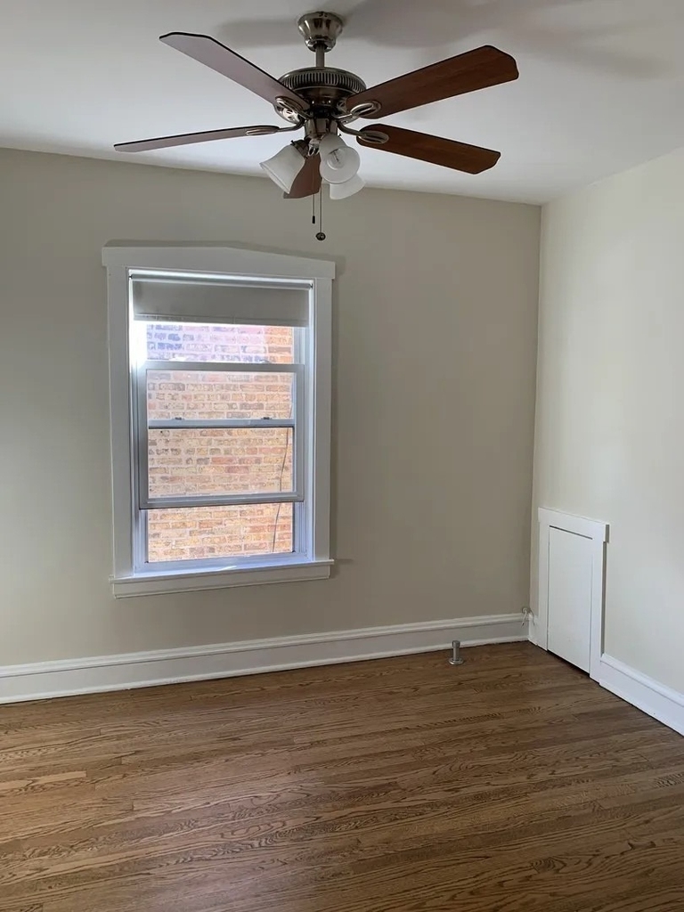 3708 N Whipple Street - Photo 4