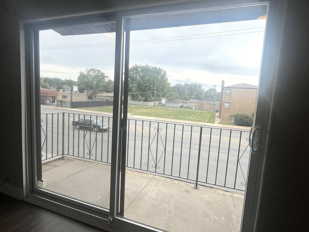 2728 W 87th Street - Photo 6