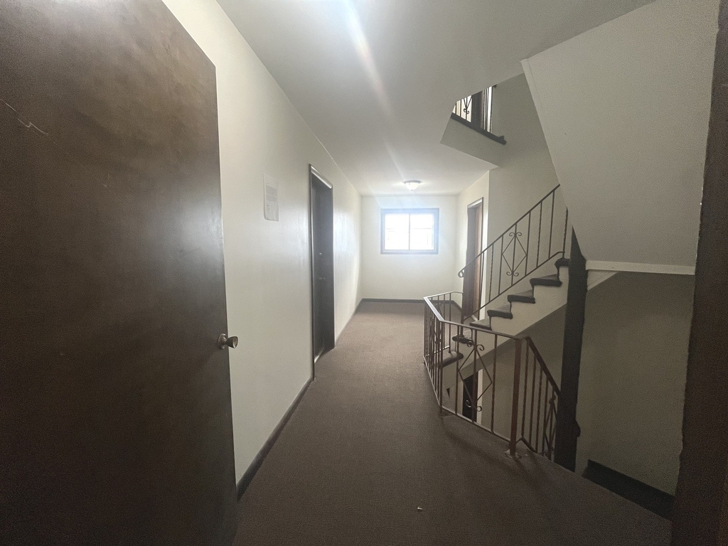 2728 W 87th Street - Photo 1
