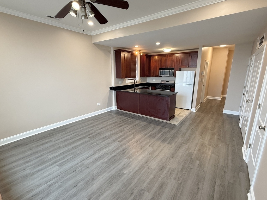 2513 W Congress Parkway - Photo 2