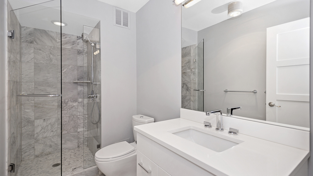2500 N Lakeview Avenue - Photo 17