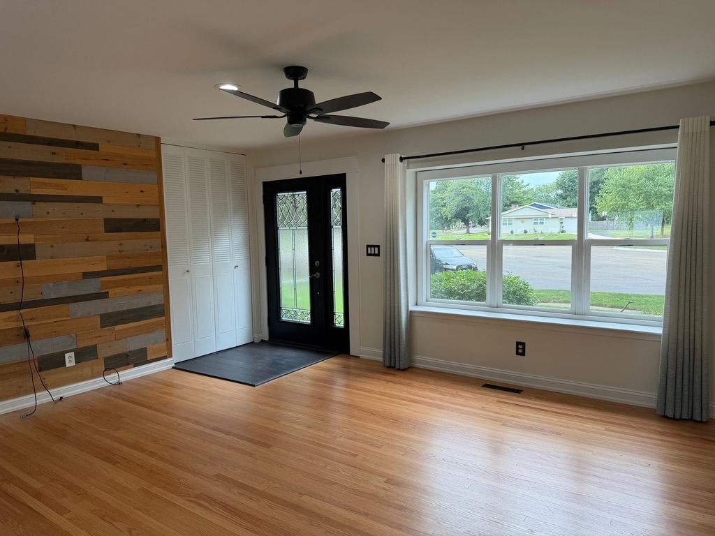 303 Lee Court - Photo 2