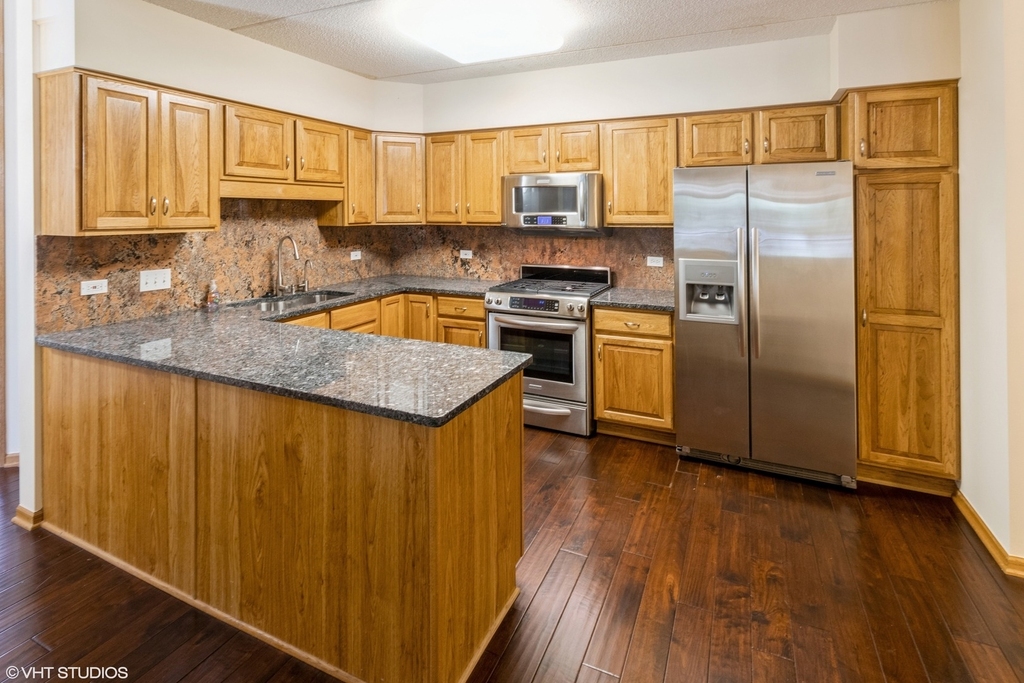 400 S Northwest Highway - Photo 1