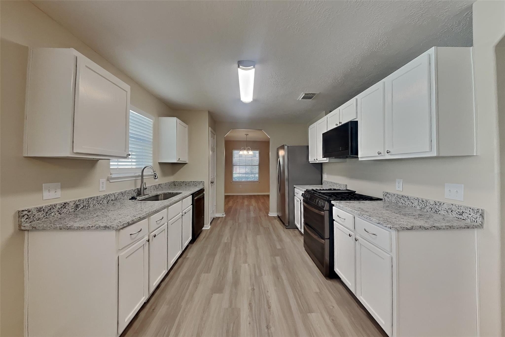 5014 Woodland Meadows Lane - Photo 3