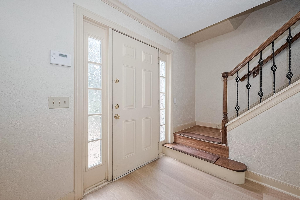 3614 Bee Bayou Lane - Photo 3