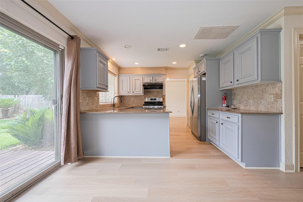 3614 Bee Bayou Lane - Photo 10