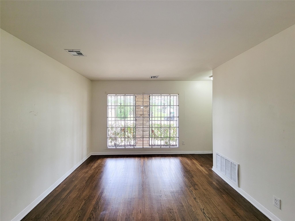 7426 Navasota Street - Photo 5