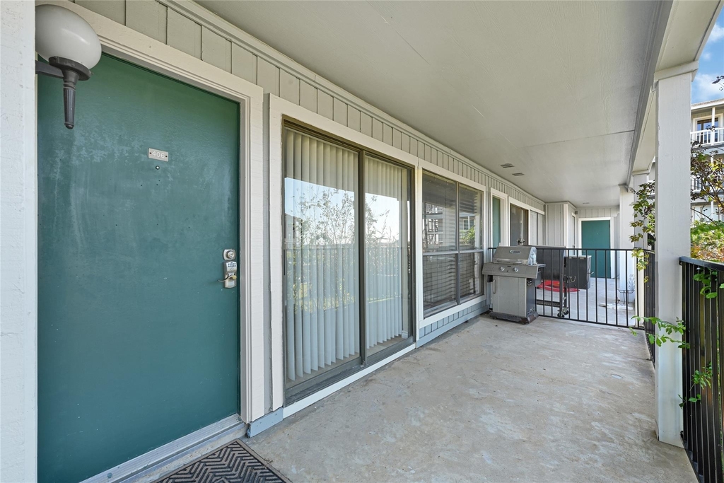 4011 Nasa Rd 1 - Photo 4
