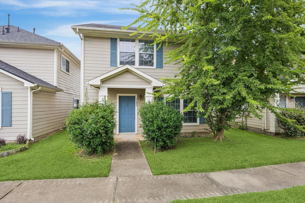 1609 Nichole Woods Drive - Photo 0