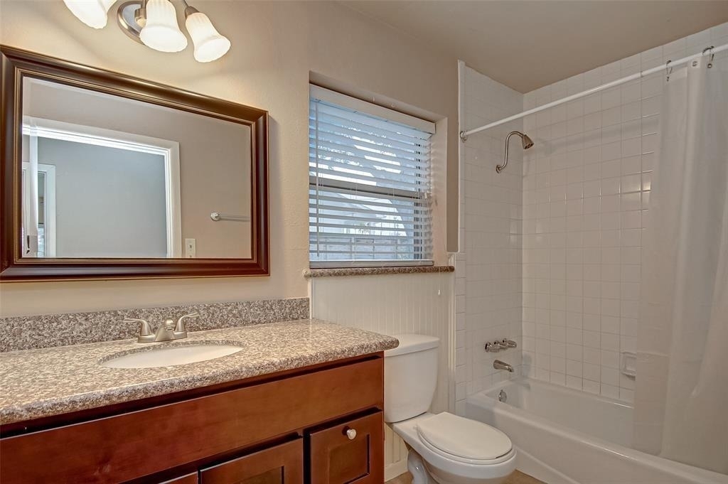 8518 Forum Drive - Photo 9