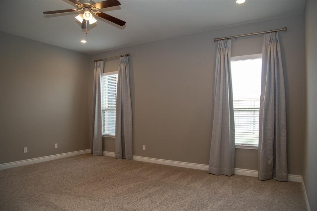 4902 Thunder Creek Lane - Photo 12