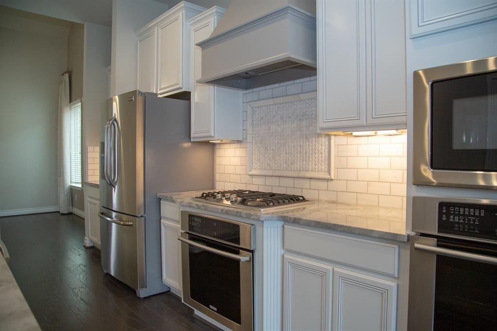 4902 Thunder Creek Lane - Photo 9