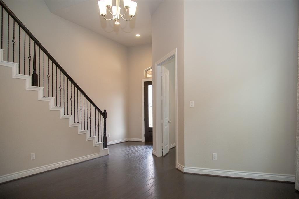 4902 Thunder Creek Lane - Photo 4