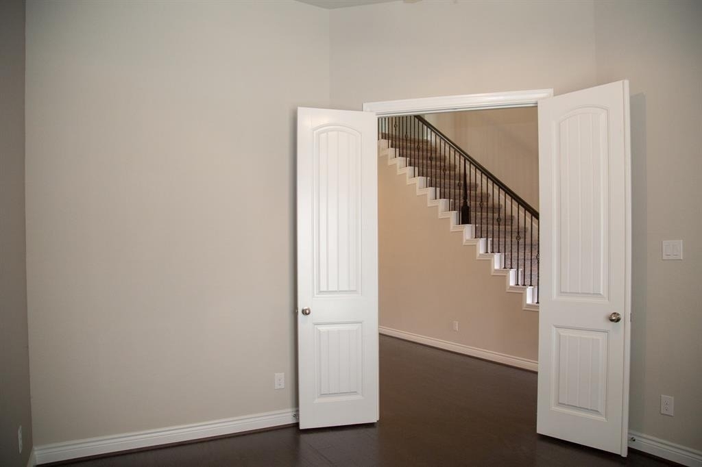 4902 Thunder Creek Lane - Photo 3