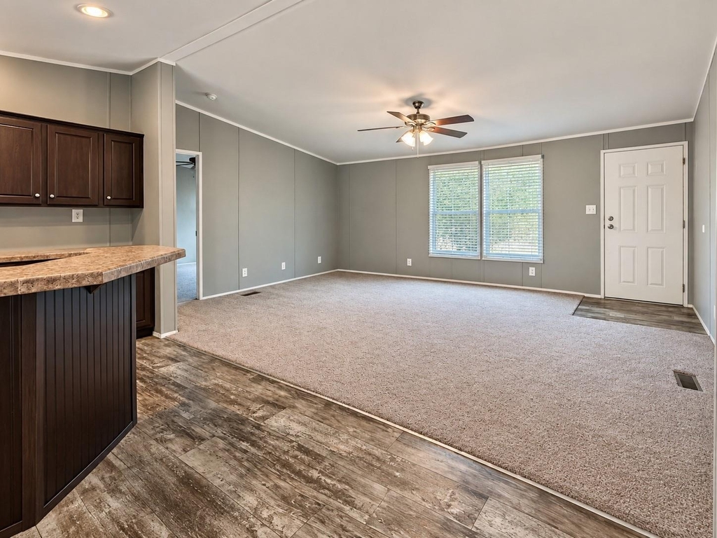 31502 Marlin Street - Photo 2