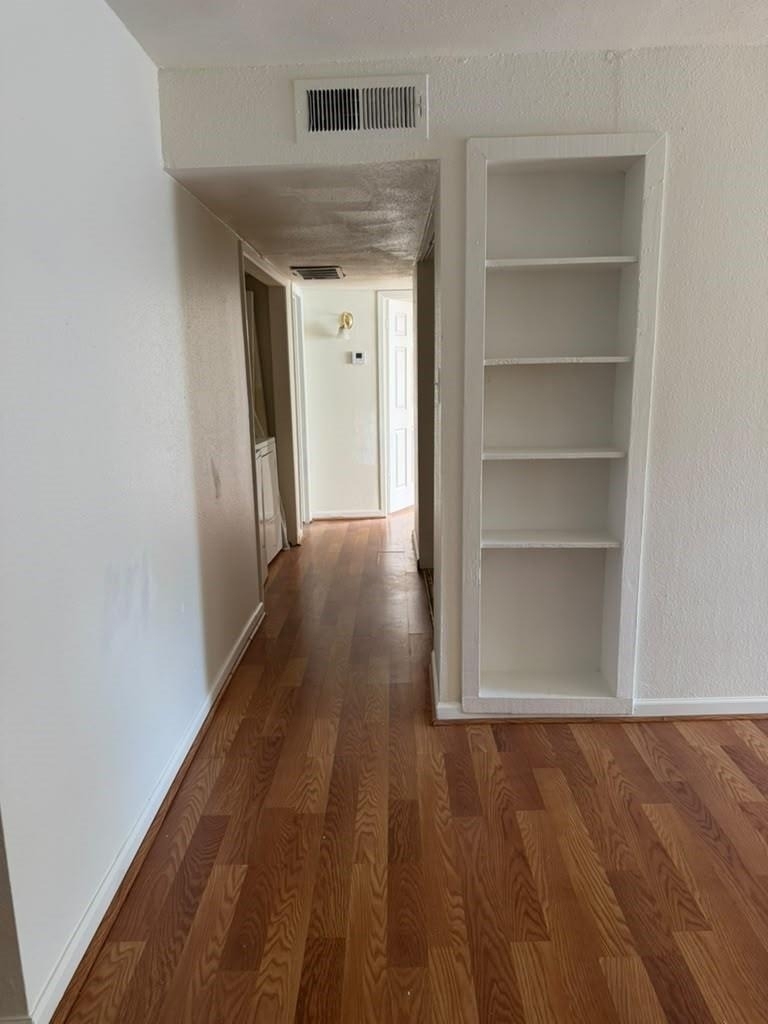 5625 Antoine Drive - Photo 5