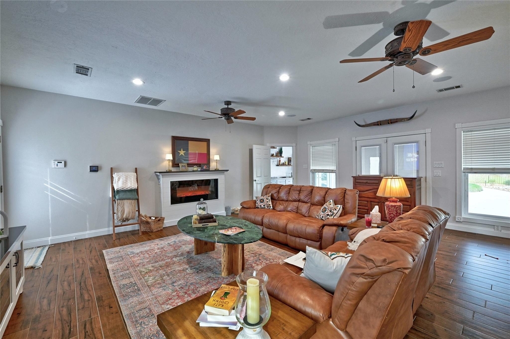 15461 Bedford Lane - Photo 22